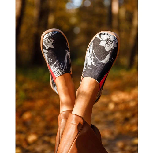 Lily in Dark Toledo134